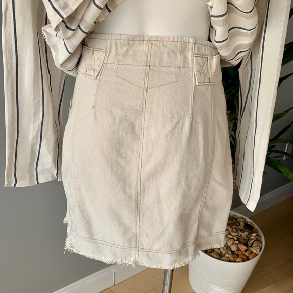 Free People Alpha Utility Raw-Edge Mini Skirt in Tan Size 8 - Picture 6 of 12